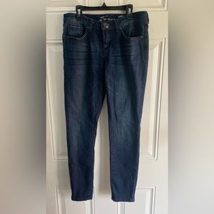 EUC/ Like New Vintage Womens Size 8 Seven7 Legging Style Jeans